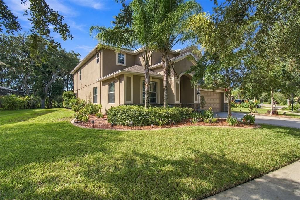 For Sale: $519,000 (5 beds, 3 baths, 3210 Square Feet)