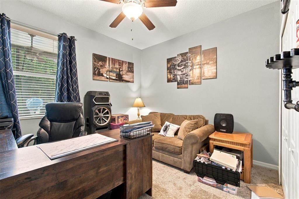 For Sale: $519,000 (5 beds, 3 baths, 3210 Square Feet)