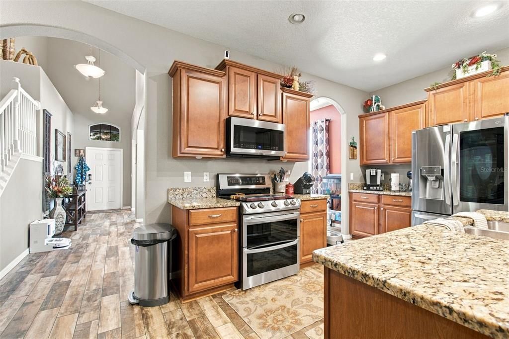 For Sale: $519,000 (5 beds, 3 baths, 3210 Square Feet)