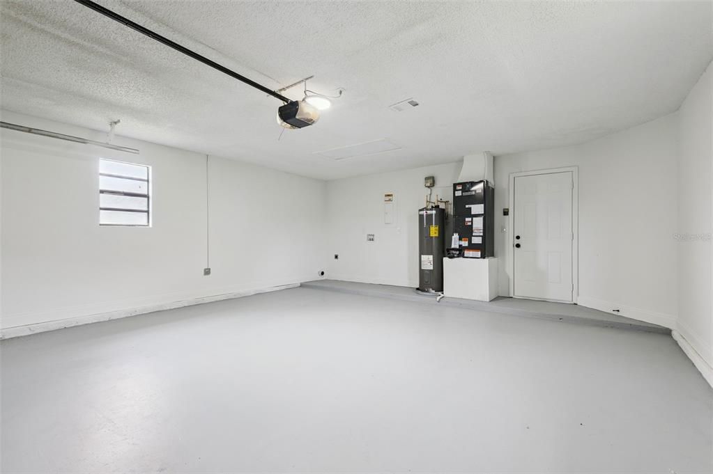 For Sale: $310,000 (3 beds, 2 baths, 1584 Square Feet)