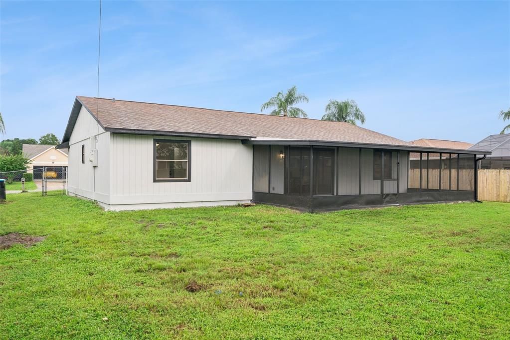 For Sale: $310,000 (3 beds, 2 baths, 1584 Square Feet)