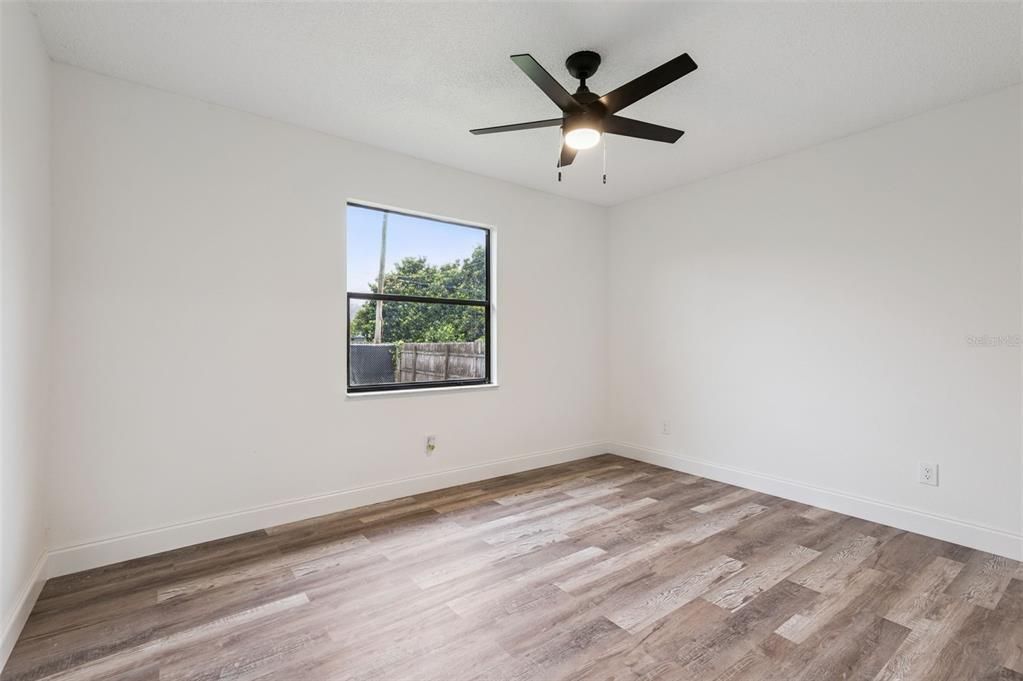 For Sale: $310,000 (3 beds, 2 baths, 1584 Square Feet)