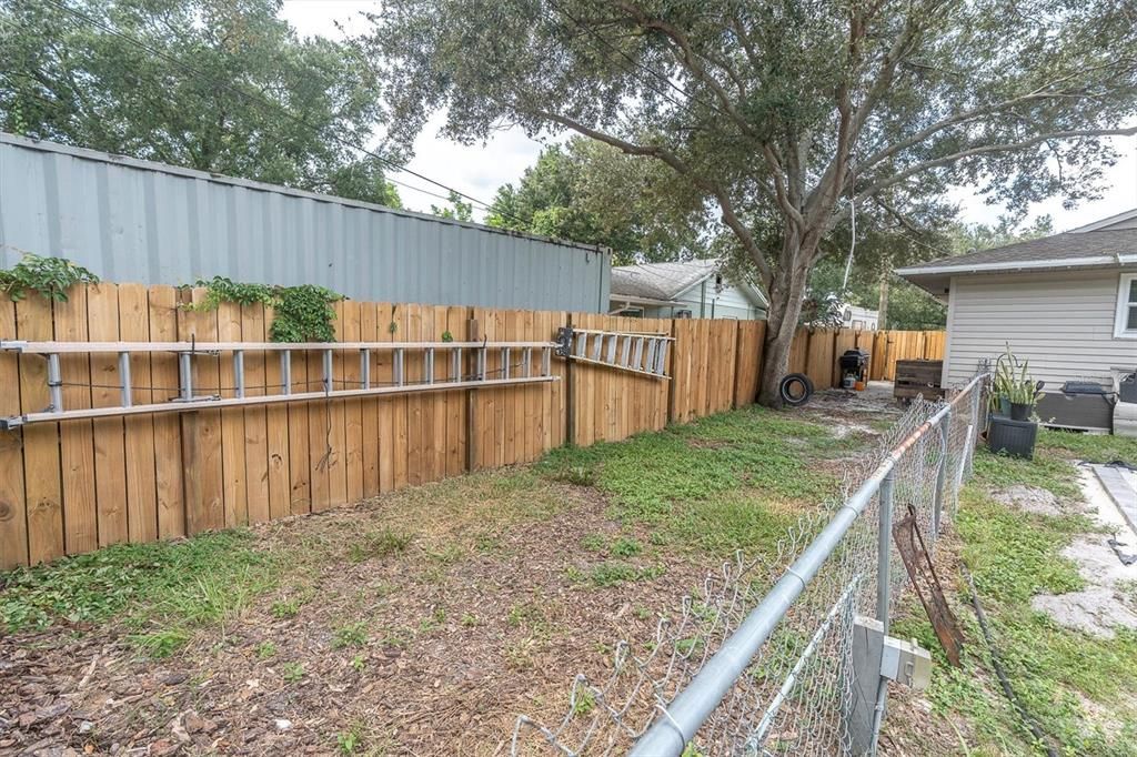 En Venta: $360,000 (2 camas, 1 baños, 864 Pies cuadrados)