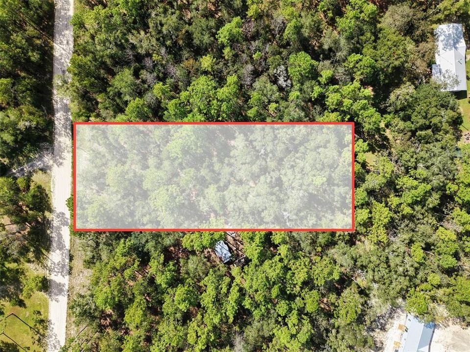 На продажу: $42,500 (1.03 acres)
