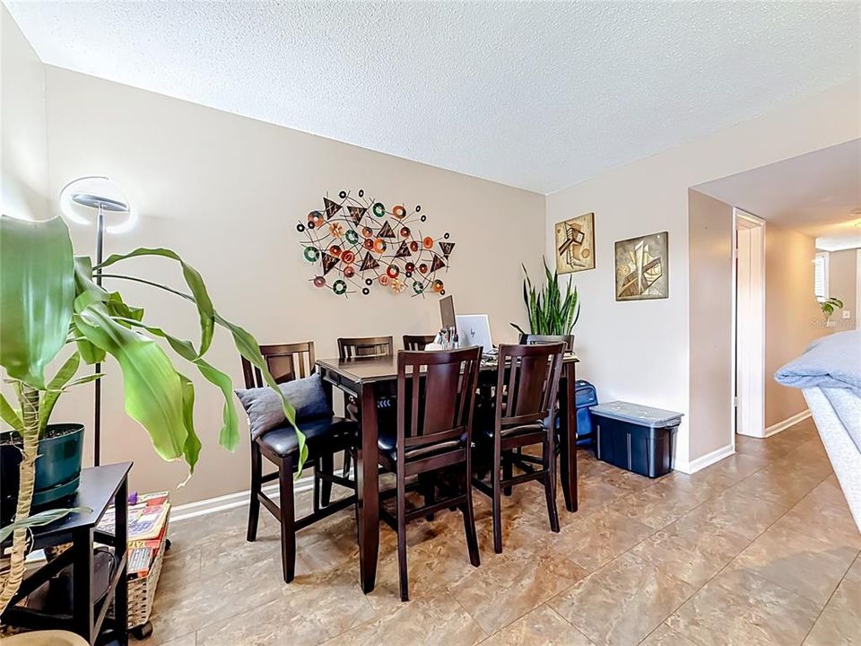 En Venta: $147,000 (2 camas, 2 baños, 1260 Pies cuadrados)