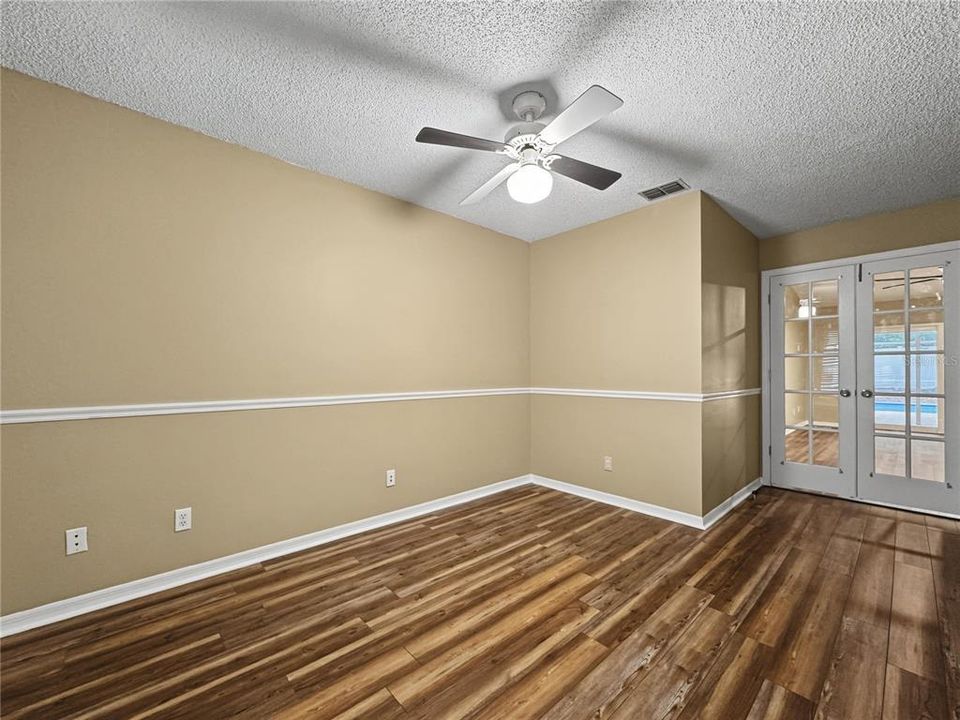For Rent: $3,245 (3 beds, 2 baths, 2280 Square Feet)