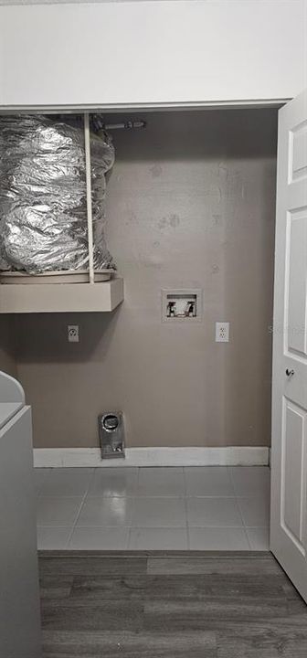 For Rent: $1,500 (2 beds, 1 baths, 867 Square Feet)