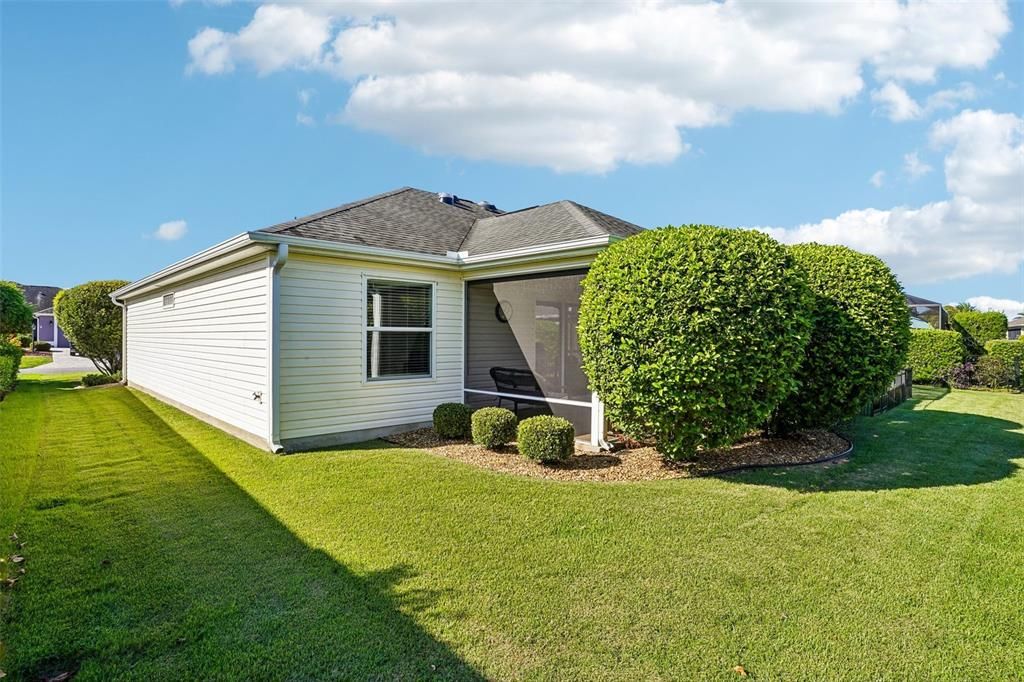 For Sale: $365,000 (3 beds, 2 baths, 1578 Square Feet)