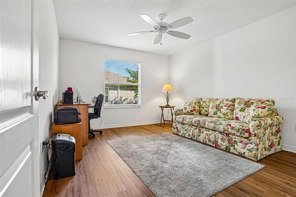 For Sale: $365,000 (3 beds, 2 baths, 1578 Square Feet)