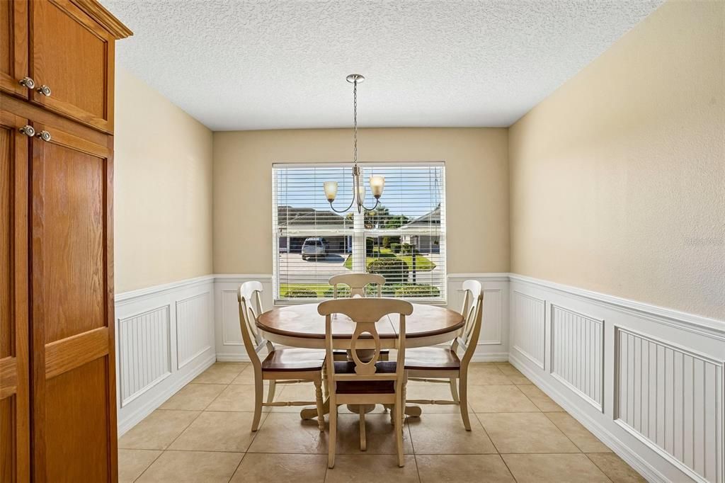 For Sale: $365,000 (3 beds, 2 baths, 1578 Square Feet)