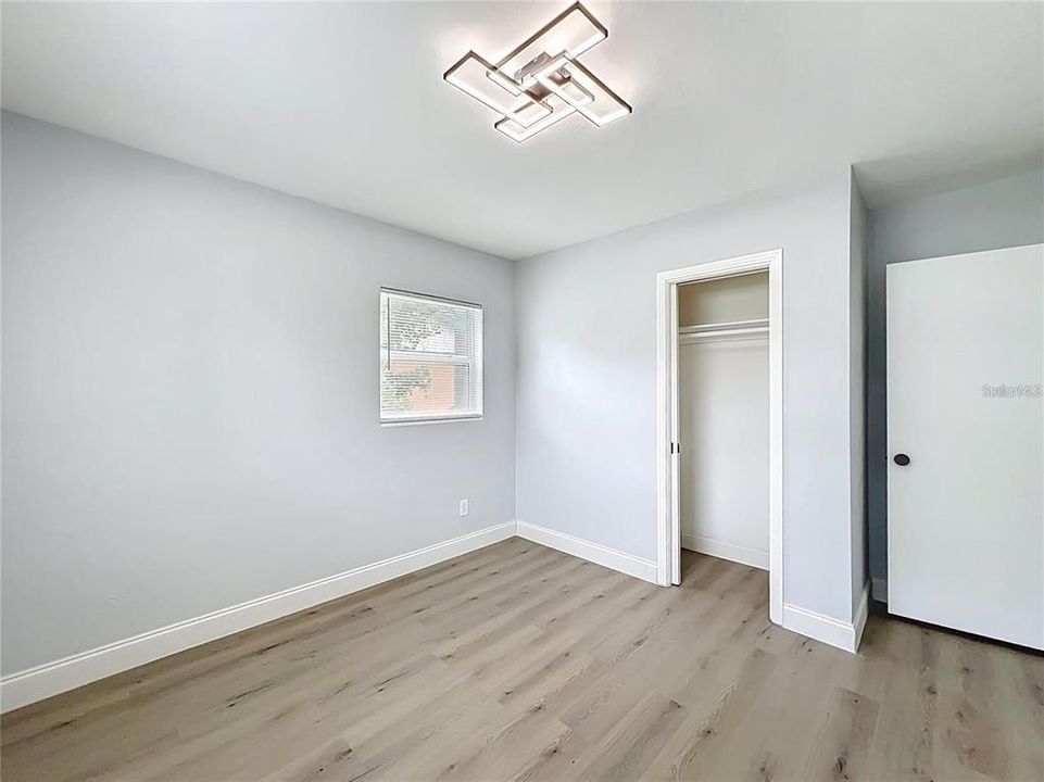 На продажу: $259,900 (4 спален, 2 ванн, 1466 Квадратных фут)