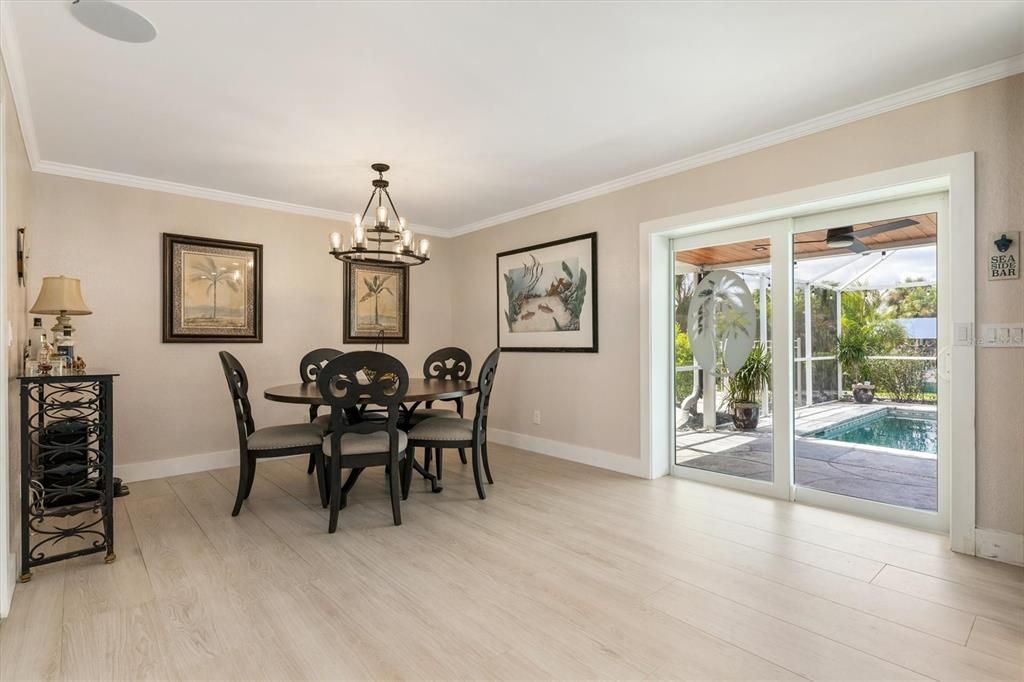En Venta: $574,900 (3 camas, 2 baños, 1287 Pies cuadrados)