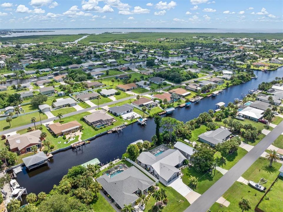 En Venta: $574,900 (3 camas, 2 baños, 1287 Pies cuadrados)