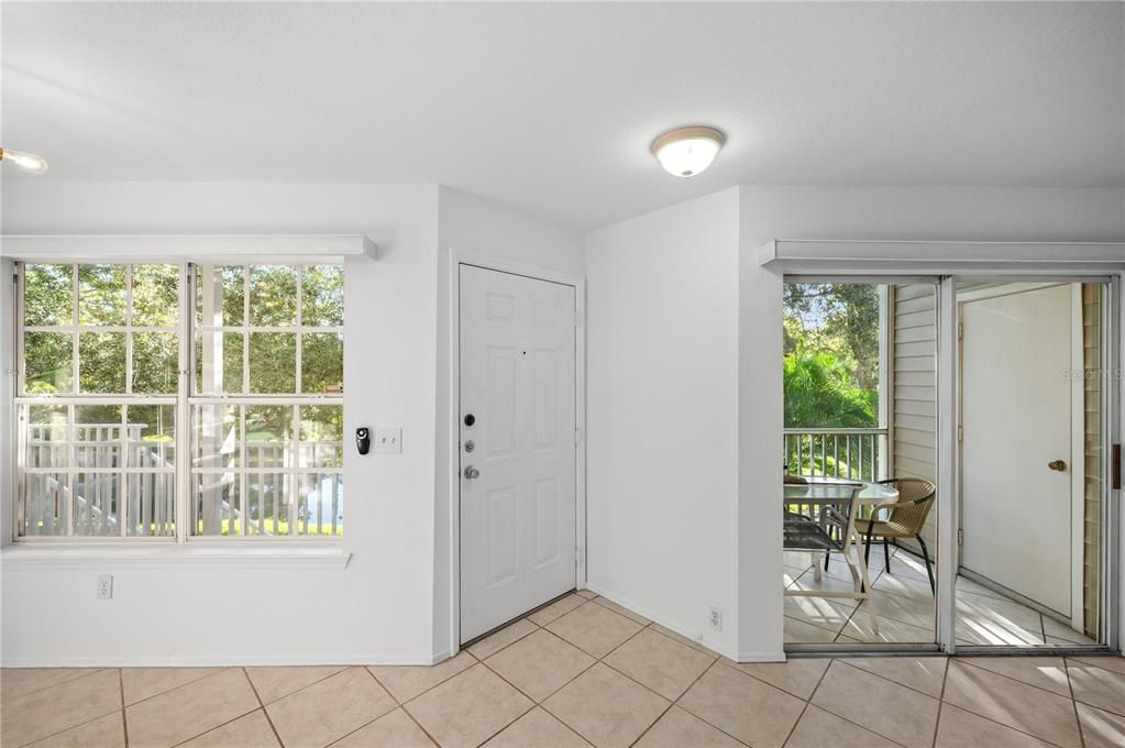 For Sale: $299,950 (2 beds, 2 baths, 1224 Square Feet)