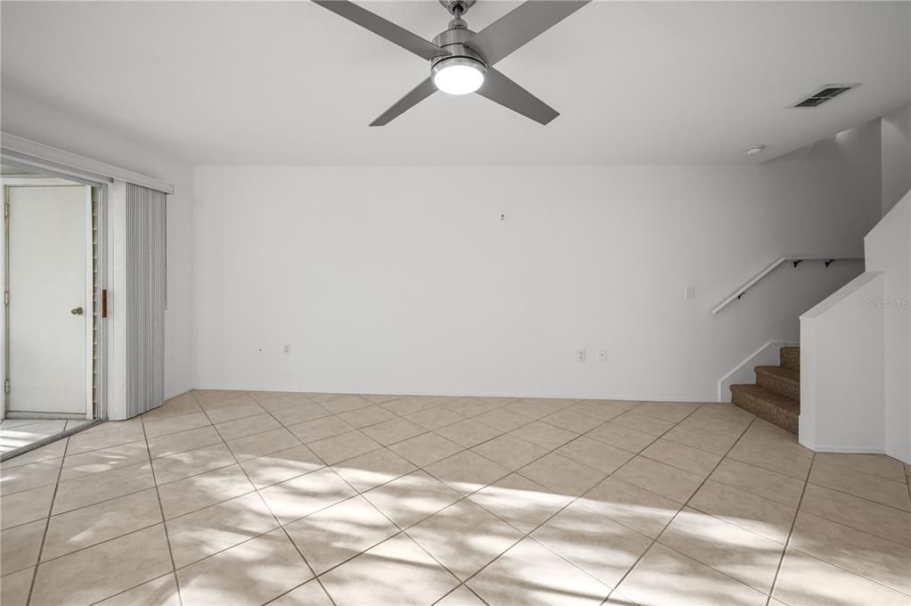 For Sale: $299,950 (2 beds, 2 baths, 1224 Square Feet)