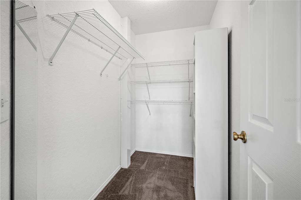 For Sale: $299,950 (2 beds, 2 baths, 1224 Square Feet)