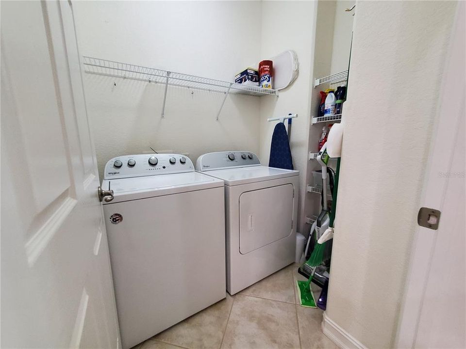 В аренду: $1,400 (2 спален, 2 ванн, 1079 Квадратных фут)