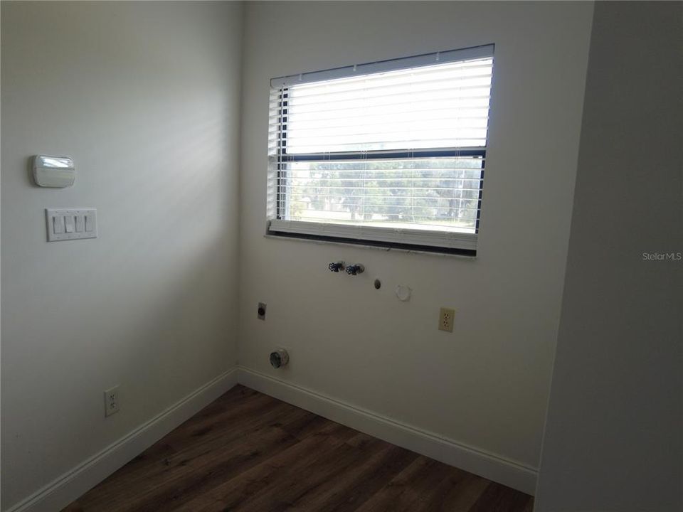 В аренду: $3,500 (4 спален, 3 ванн, 2485 Квадратных фут)