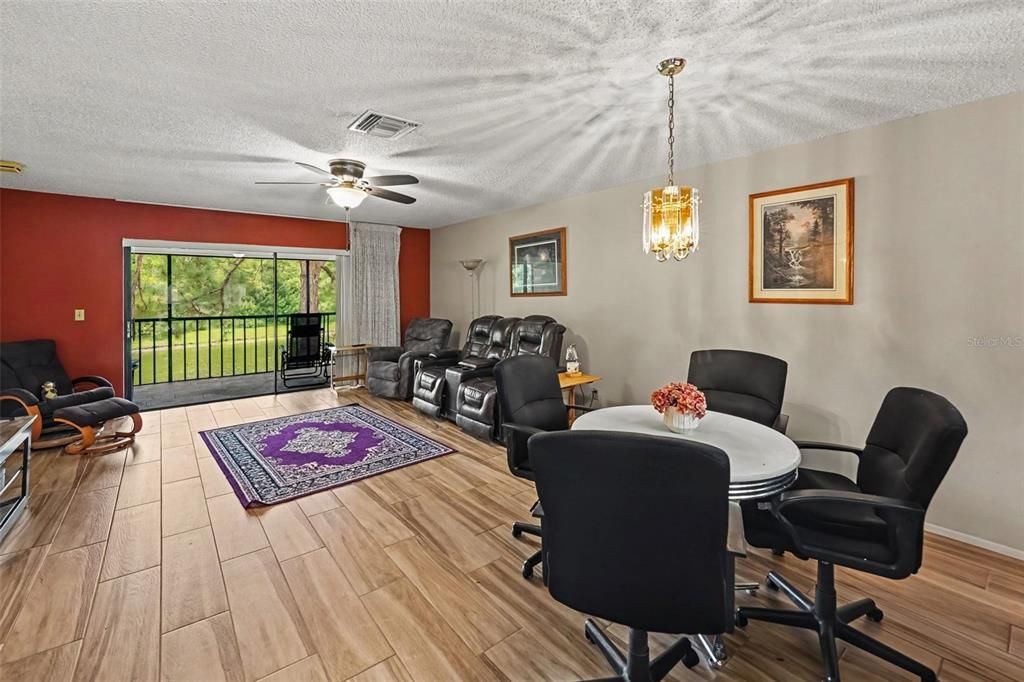 For Sale: $179,000 (2 beds, 2 baths, 1030 Square Feet)