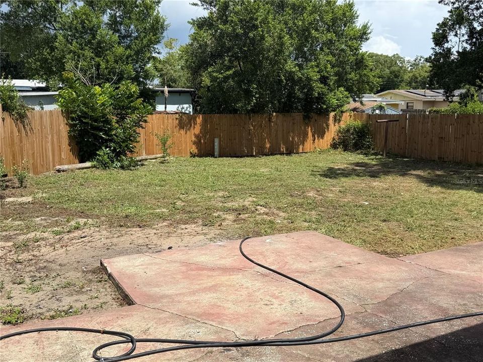 For Rent: $1,900 (3 beds, 2 baths, 1388 Square Feet)