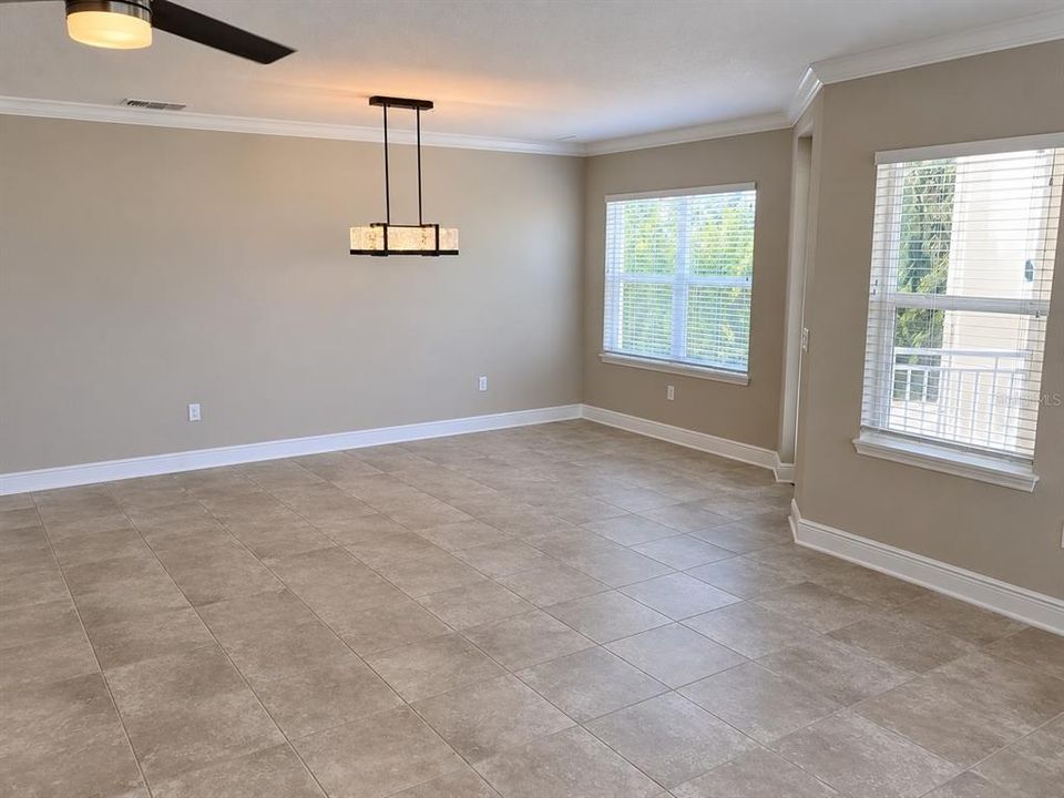 For Rent: $3,100 (3 beds, 2 baths, 1857 Square Feet)