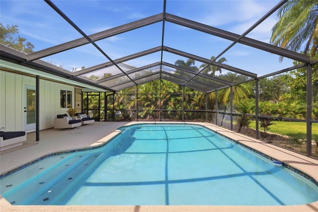For Sale: $1,325,000 (5 beds, 3 baths, 2879 Square Feet)