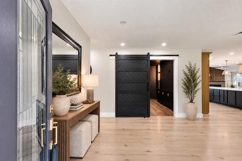 For Sale: $1,325,000 (5 beds, 3 baths, 2879 Square Feet)