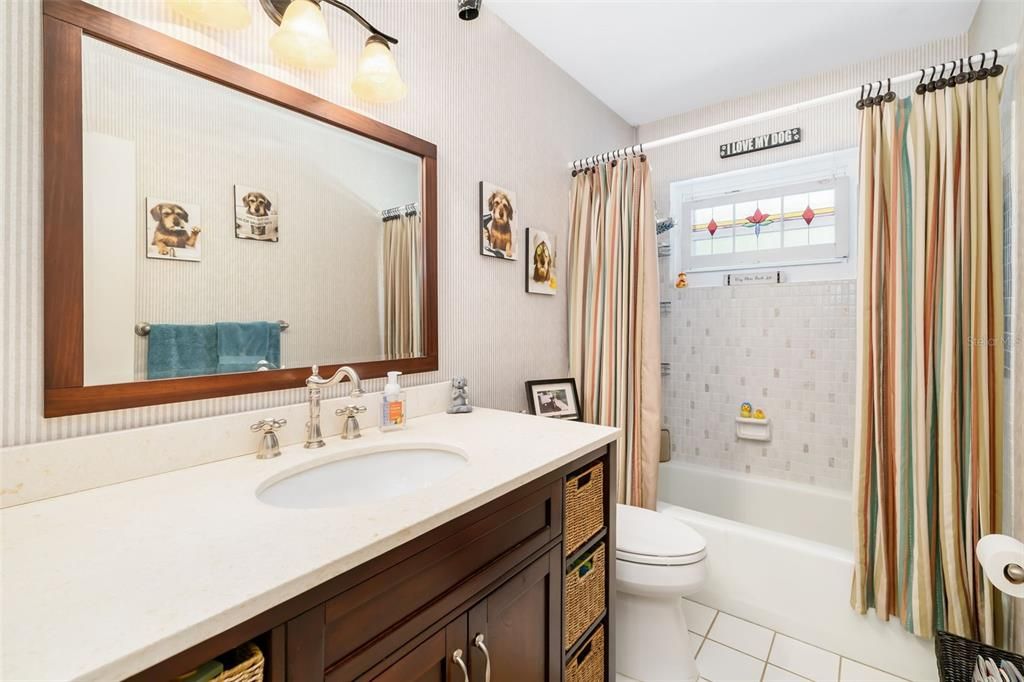 For Sale: $650,000 (3 beds, 3 baths, 1953 Square Feet)