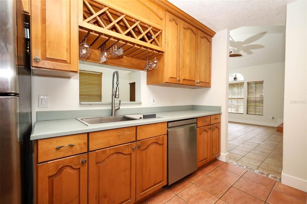 En Venta: $519,000 (3 camas, 3 baños, 1762 Pies cuadrados)
