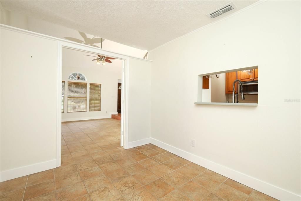 En Venta: $519,000 (3 camas, 3 baños, 1762 Pies cuadrados)
