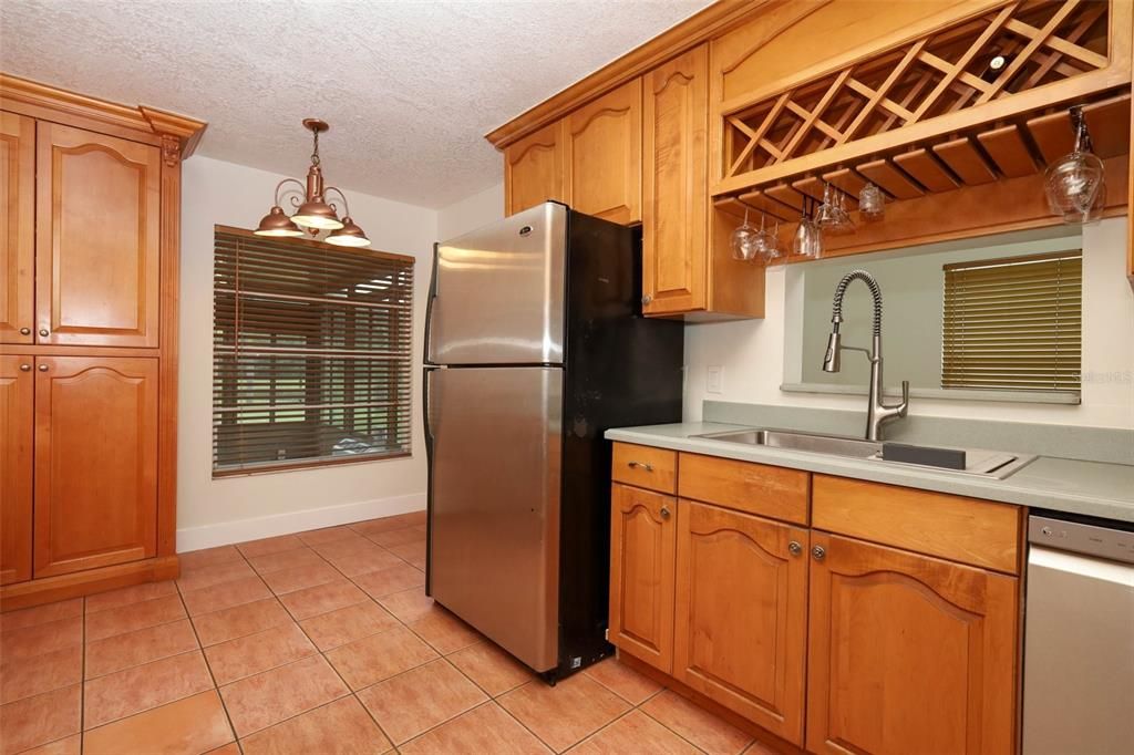 En Venta: $519,000 (3 camas, 3 baños, 1762 Pies cuadrados)