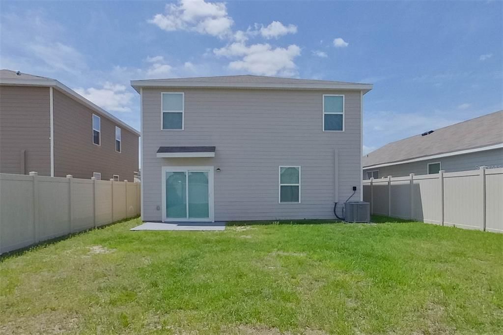For Rent: $2,445 (5 beds, 3 baths, 2370 Square Feet)