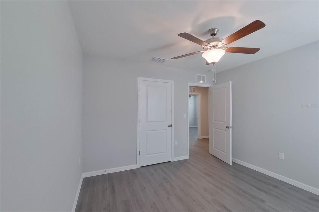 For Rent: $2,445 (5 beds, 3 baths, 2370 Square Feet)