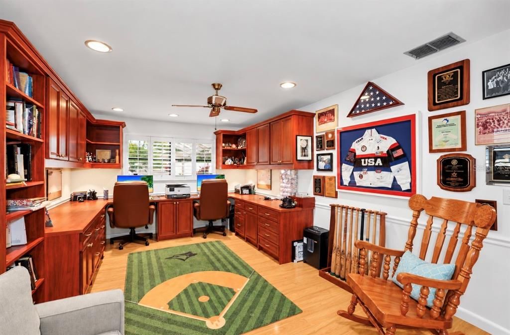 En Venta: $799,000 (3 camas, 2 baños, 1951 Pies cuadrados)