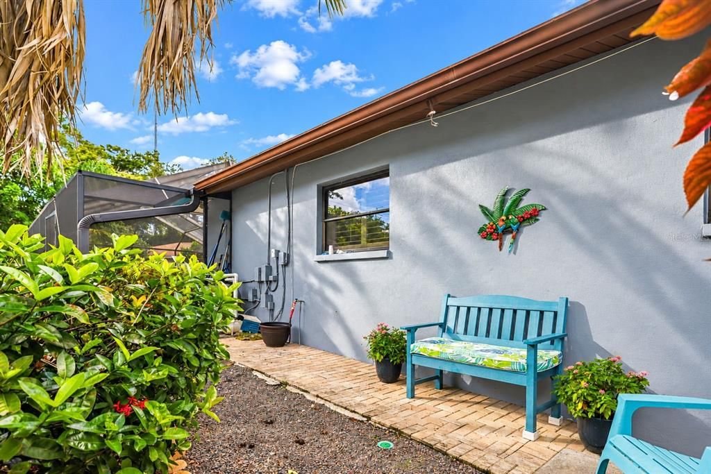 En Venta: $799,000 (3 camas, 2 baños, 1951 Pies cuadrados)