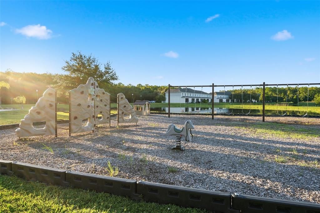 For Sale: $410,000 (4 beds, 4 baths, 2182 Square Feet)