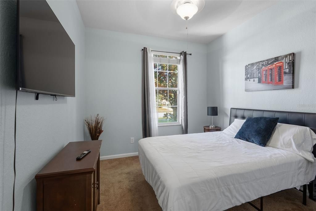 For Sale: $410,000 (4 beds, 4 baths, 2182 Square Feet)