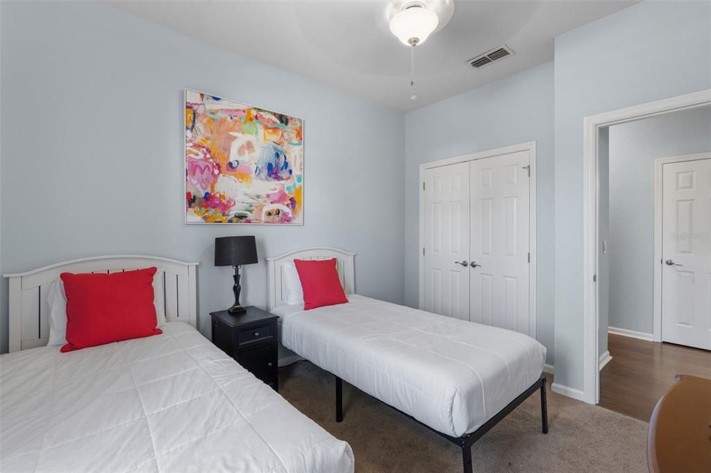 For Sale: $410,000 (4 beds, 4 baths, 2182 Square Feet)