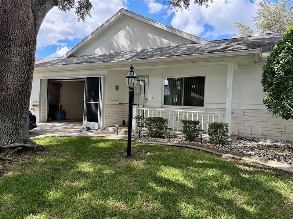 For Sale: $144,900 (2 beds, 2 baths, 1427 Square Feet)