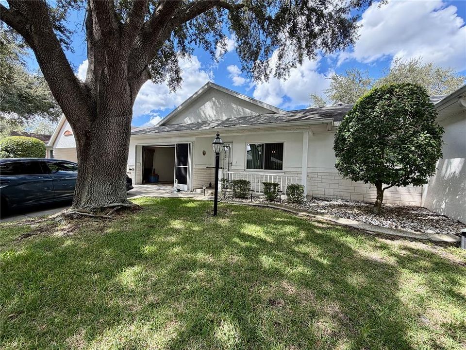 For Sale: $144,900 (2 beds, 2 baths, 1427 Square Feet)