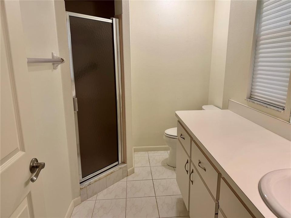 For Sale: $144,900 (2 beds, 2 baths, 1427 Square Feet)