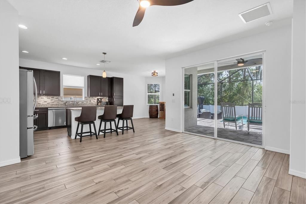For Sale: $524,000 (3 beds, 2 baths, 2262 Square Feet)