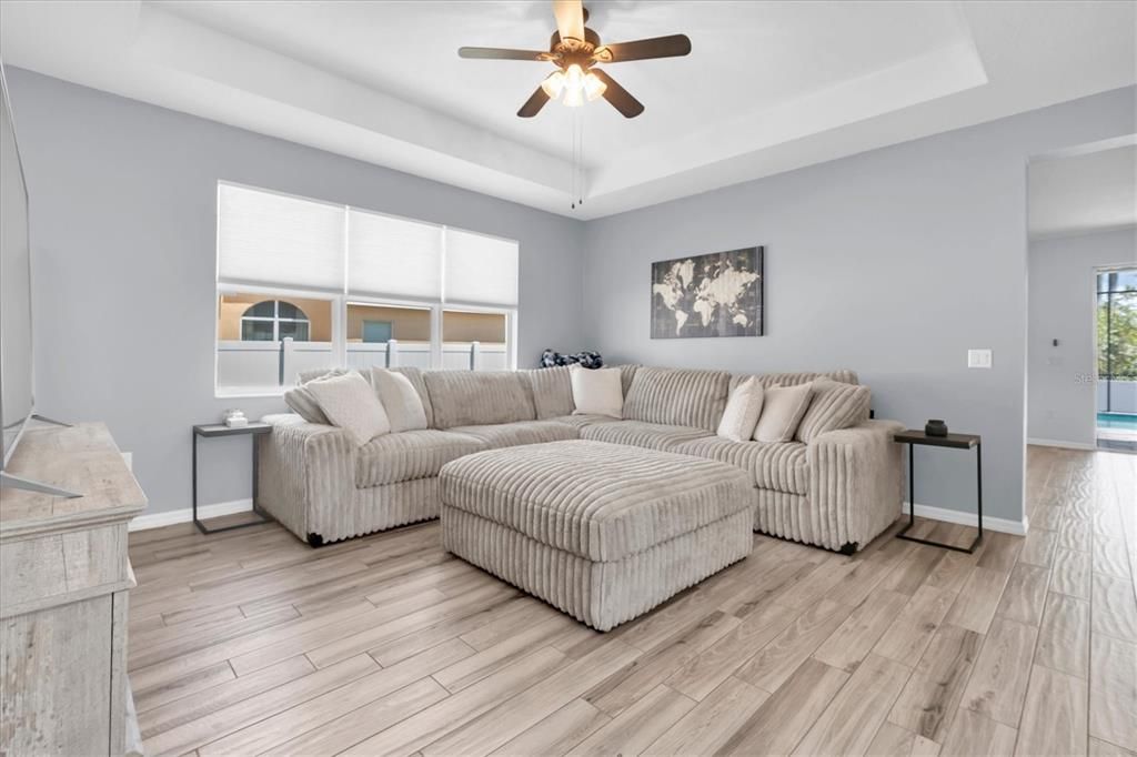 For Sale: $524,000 (3 beds, 2 baths, 2262 Square Feet)