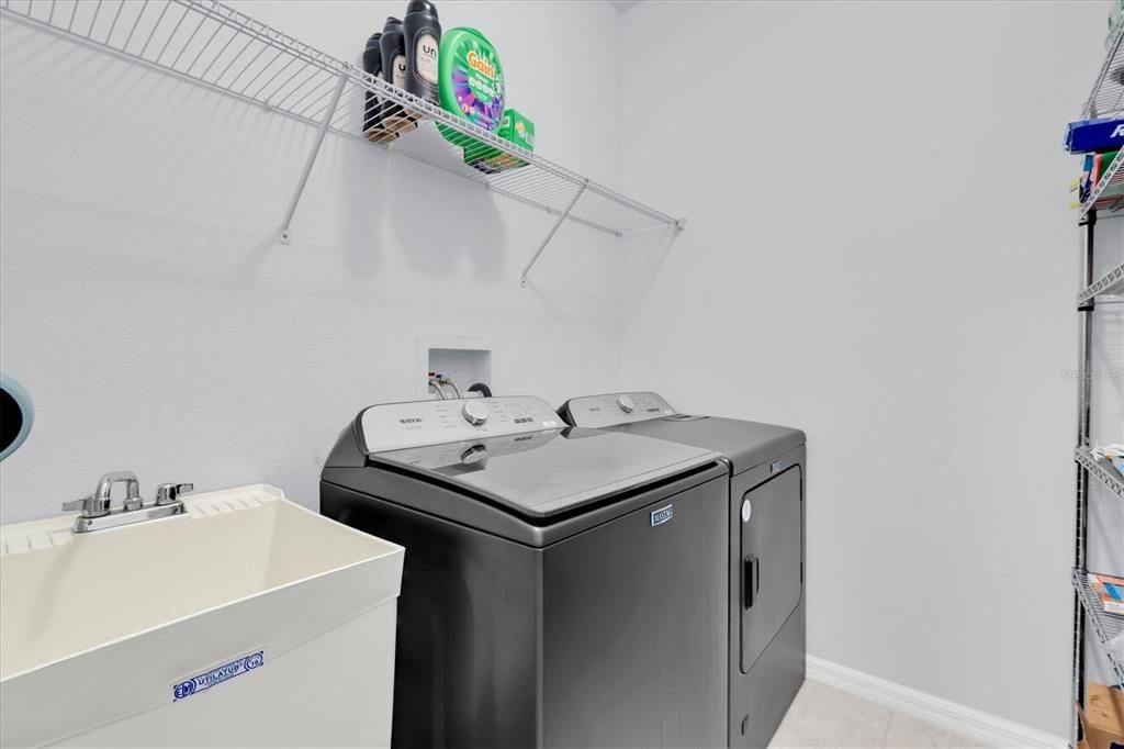 For Sale: $524,000 (3 beds, 2 baths, 2262 Square Feet)