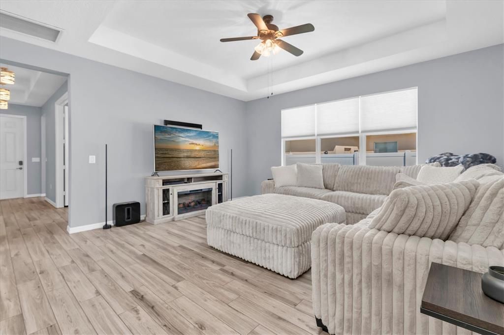 For Sale: $524,000 (3 beds, 2 baths, 2262 Square Feet)