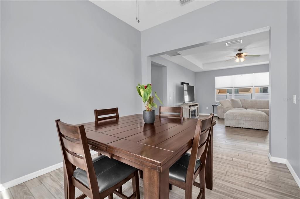 For Sale: $524,000 (3 beds, 2 baths, 2262 Square Feet)