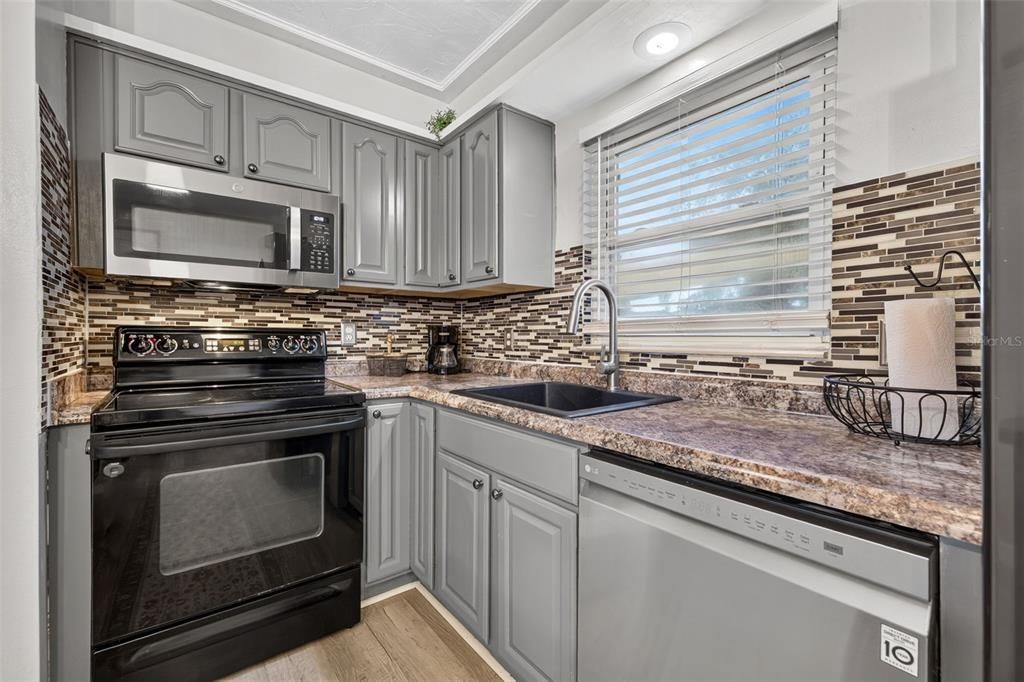 En Venta: $429,900 (4 camas, 1 baños, 1550 Pies cuadrados)