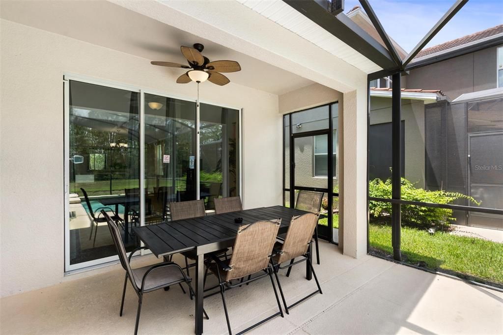 En Venta: $494,900 (5 camas, 5 baños, 3015 Pies cuadrados)