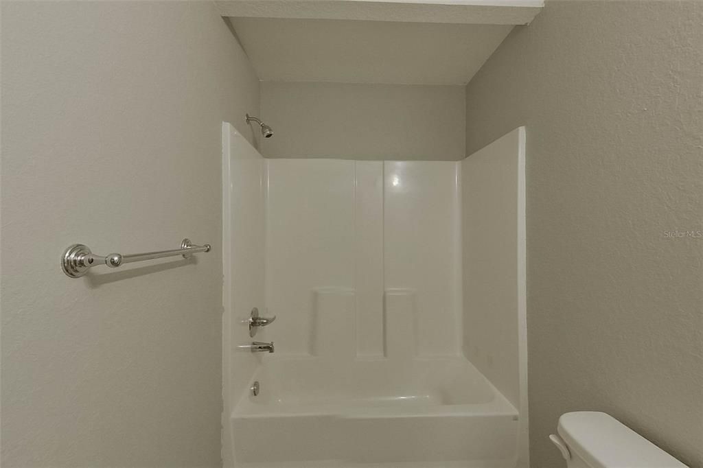 For Rent: $1,645 (3 beds, 2 baths, 1003 Square Feet)