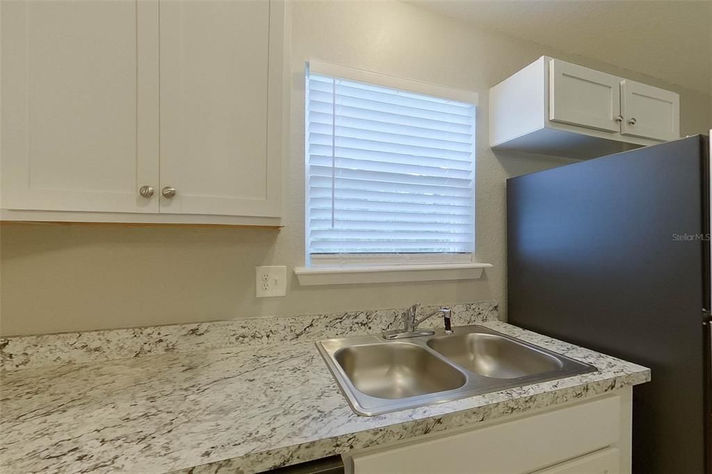 For Rent: $1,645 (3 beds, 2 baths, 1003 Square Feet)